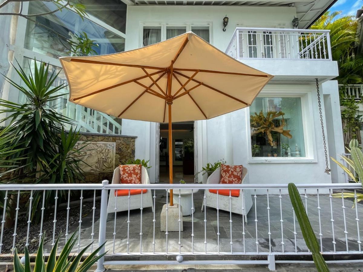 Beach House Canggu - 150M Berawa Beach Extérieur photo